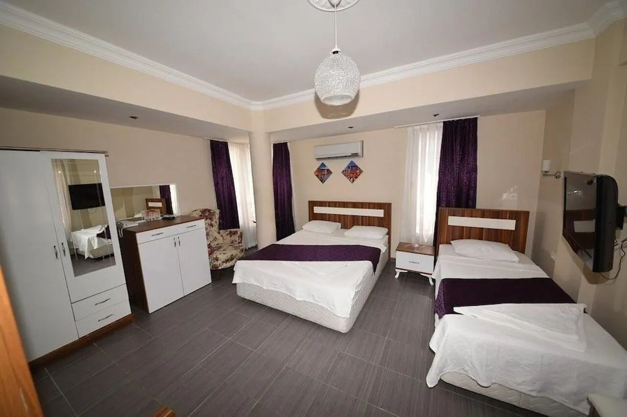 Feryil Li̇Man Hotel Fethiye 0*,